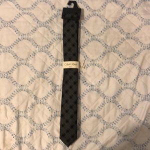 Calvin Klein slim tie